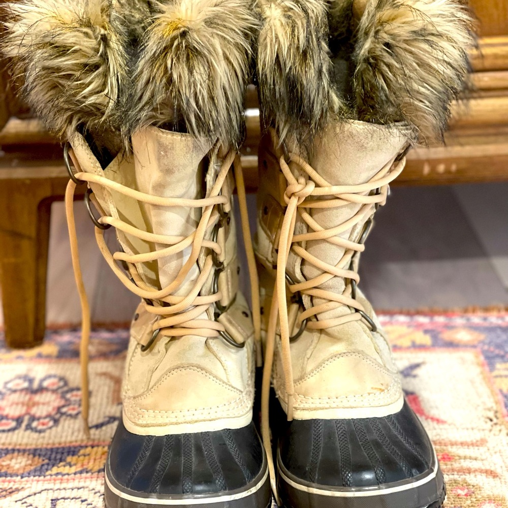 Sorel Snow Boots VGUC